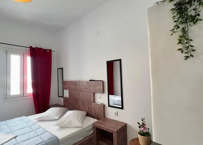 Santo Margarita * Oia