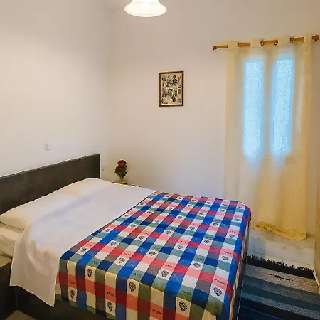 Santo Margarita Apartment *